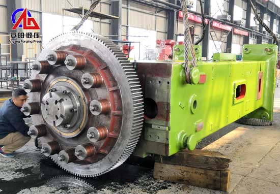 epicyclic gear carrier forging line